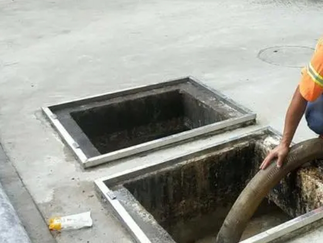 嘉荫化粪池清理